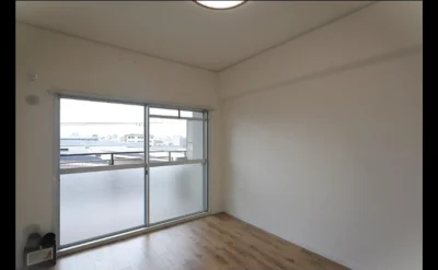 朝日プラザ湯里 洋室