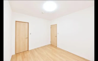 高見セントラルスクエア３１ 洋室