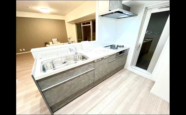 パレ千里壱号棟 201号室