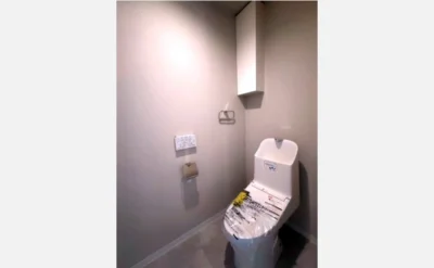 ブリティッシュ・ティンバー泉佐野スウィート　トイレ1