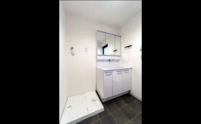 ランズ南森町　洗面所1