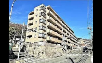 アジュール池田五月丘 外観1