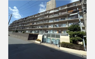 香里ヶ丘ガーデンハイツ第壱期棟　外観1