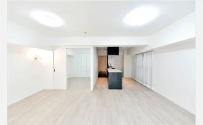 ライオンズマンション江戸堀西公園 リビング2