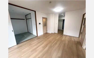 シャルマンフジビルトモアー今里 リビング1