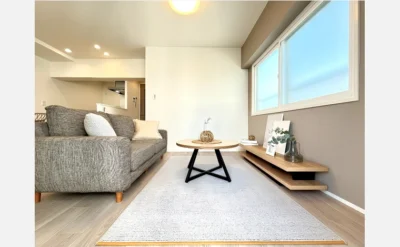 チサンマンション第五江坂 710号室のリビング4