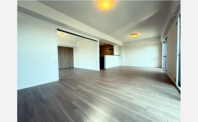 ファミールハイツ城東Ａ棟 1401号室のリビング2