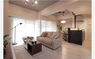 メゾンハリマックス楠葉 102号室のリビング1