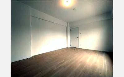 ユニハイム高槻 502号室の洋室1