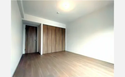 ユニハイム高槻 502号室の洋室2