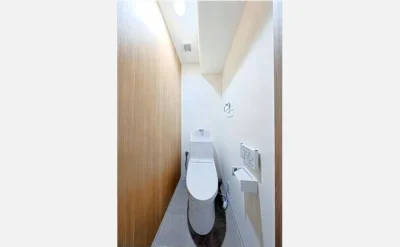 エスペランス東住吉 705号室のトイレ1